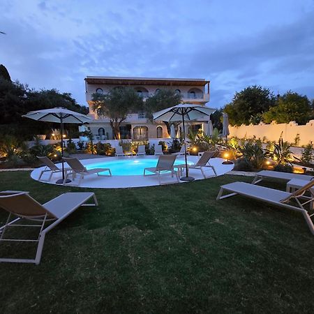 קונטואקלי Loadstar Rooms & Suites מראה חיצוני תמונה