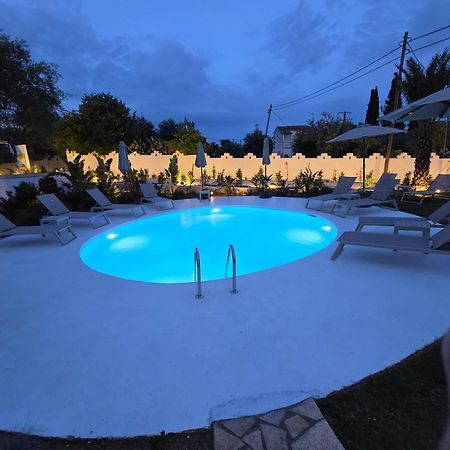 קונטואקלי Loadstar Rooms & Suites מראה חיצוני תמונה
