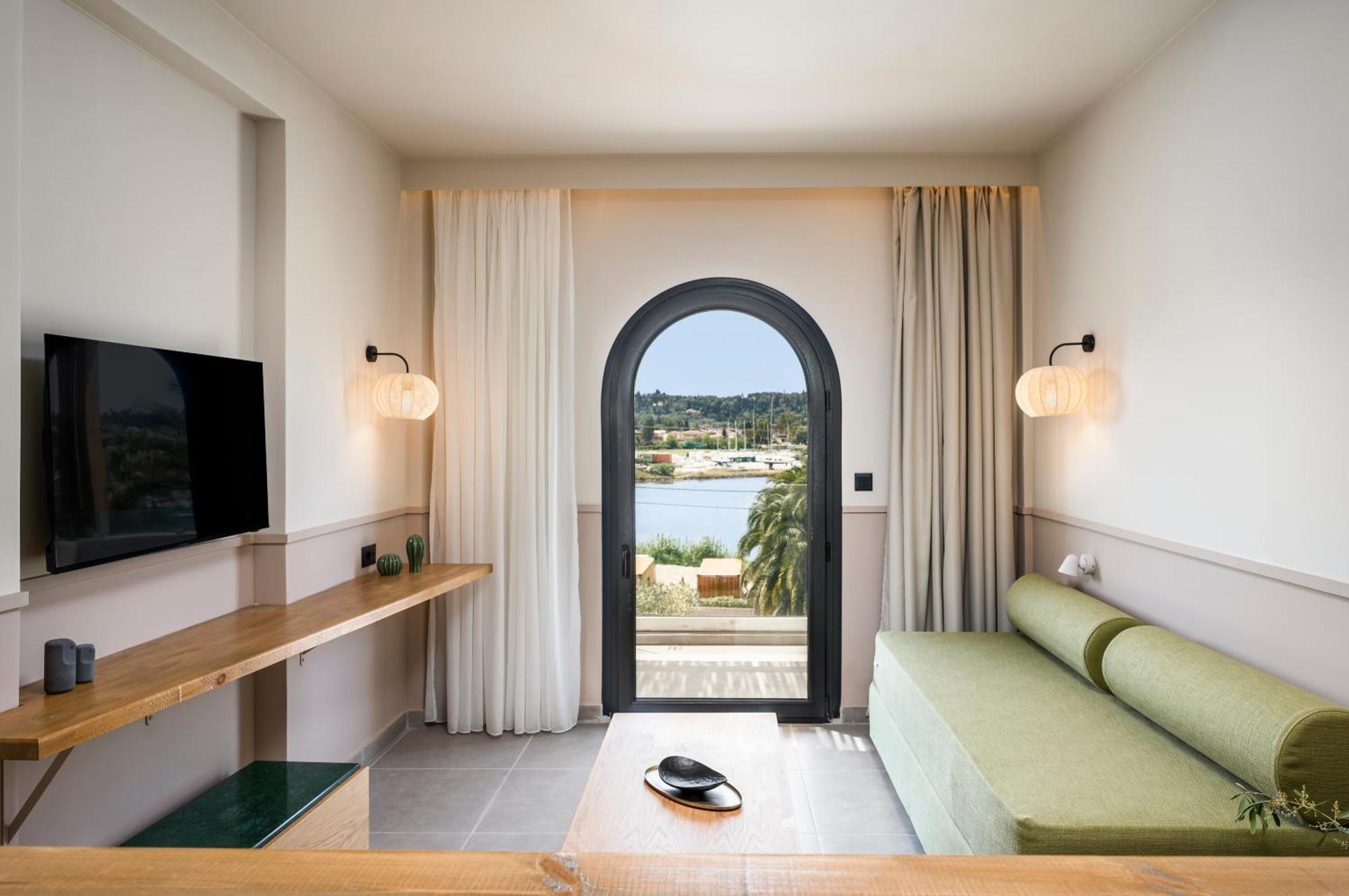 קונטואקלי Loadstar Rooms & Suites מראה חיצוני תמונה